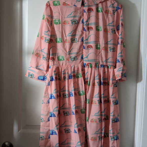 NWT Airstream Trailers Dress - Mid Mod - Picture 5 of 5
